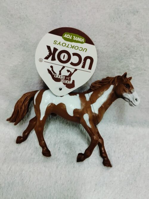 فیگور اسب قهوه ای ابلق دار یوکاک UCOK: زیبا، مقاوم، دست‌نخورده!