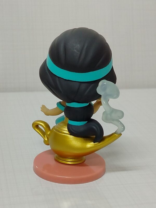 Jasmine Magic Lamp Disney Figure – فیگور جاسمین نشسته روی چراغ جادو اورجینال دیزنی کلکسیونی