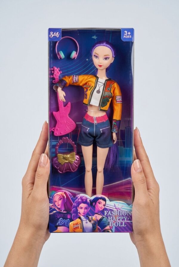 Rumi K-Pop Demon Hunters Doll عروسک رومی K-Pop Demon Hunters با لباس آبی، میکروفون و طراحی مفصلی داخل جعبه